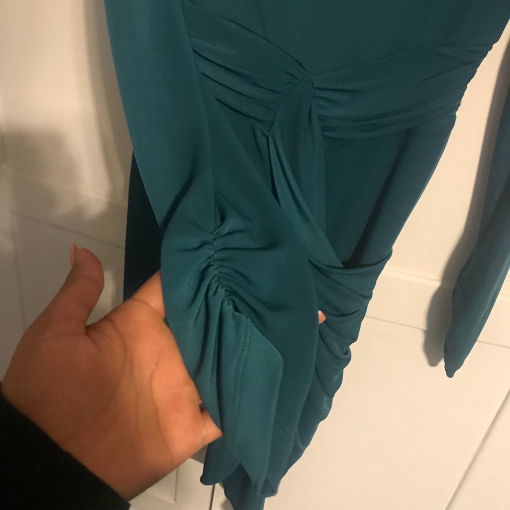 Dress - Picture 4 of 4